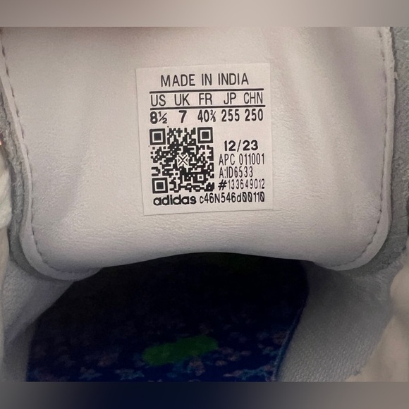 Classic White Adidas Stan Smith Floral Sneakers Women’s Sz 8.5 NEW! Sold Out - Picture 6 of 8